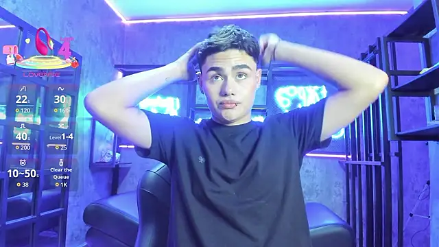 FemNoa online show from 02/16/26, 08:05