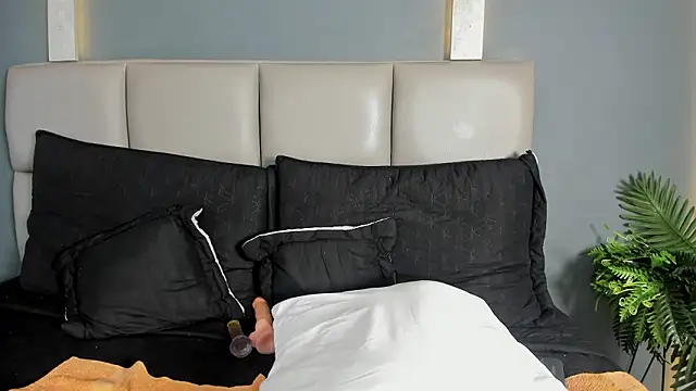 FemNoa online show from 03/04/26, 01:50