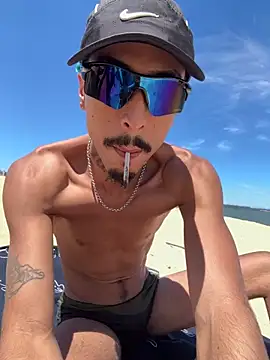 Snapshot of ActingSubunit chatting on 02/12/26, 04:35 ActingSubunit online show from 02/12/26, 04:35