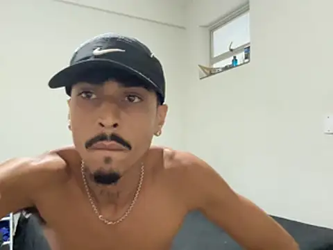 Snapshot of ActingSubunit chatting on 02/20/26, 02:50 ActingSubunit online show from 02/20/26, 02:50