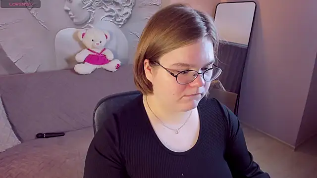 MaryFloree online show from 02/11/26, 03:22