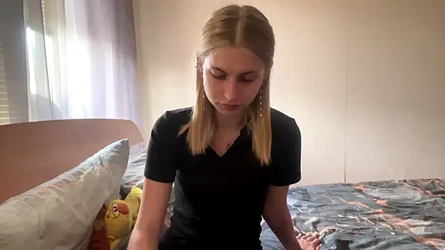 JeneeEady online show from 04/11/26, 06:18