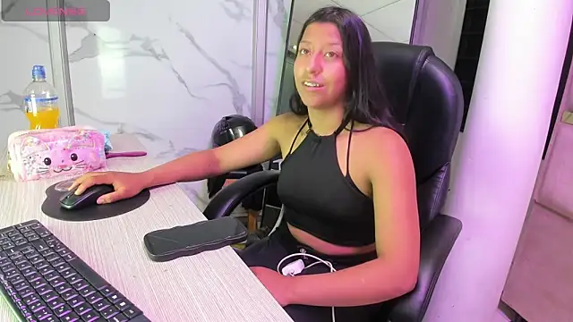 Vaneline2 online show from 02/27/26, 10:54