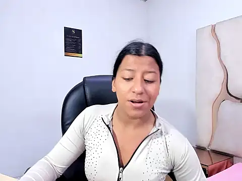 Vaneline2 online show from 03/25/26, 09:43