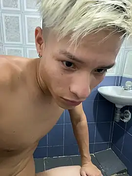 MaxyRyan online show from 03/22/26, 02:15