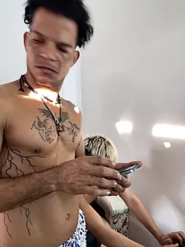 MaxyRyan online show from 04/03/26, 12:03