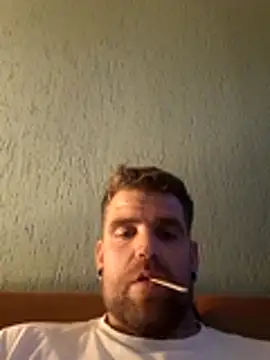Snapshot of Bashard chatting on 05/28/26, 08:17 Bashard online show from 05/28/26, 08:17