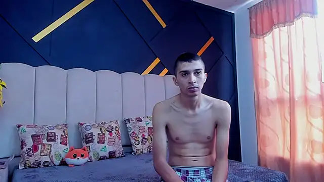 MiaANDrony online show from 02/21/26, 12:39