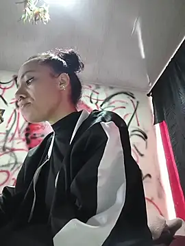 CharlotteKravizz online show from 02/26/26, 07:57