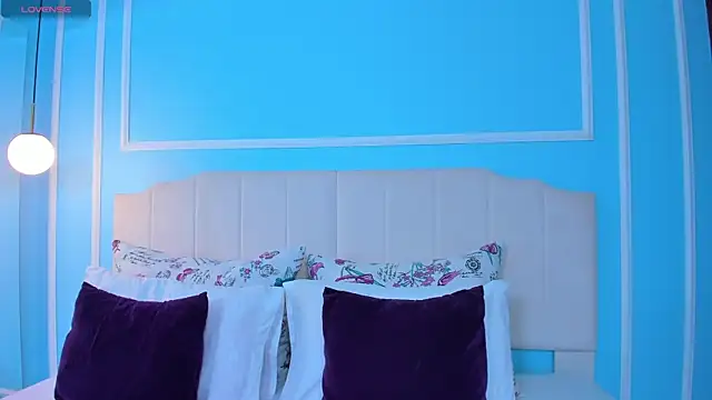 ashley foox online show from 02/11/26, 03:00