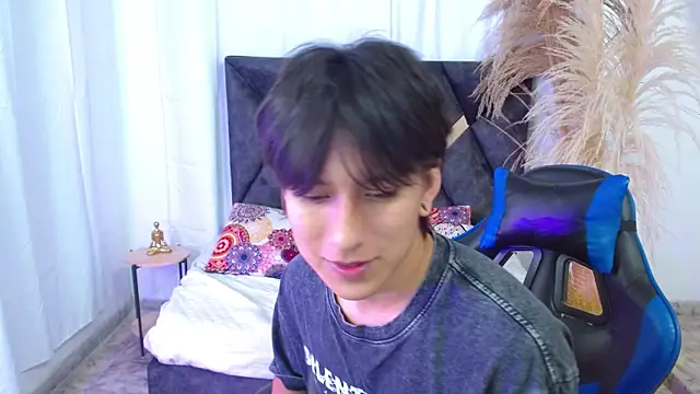 nikoo 18 online show from 02/28/26, 01:23