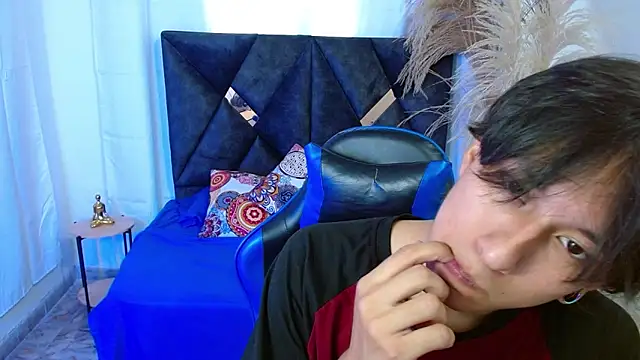 nikoo 18 online show from 04/06/26, 02:40