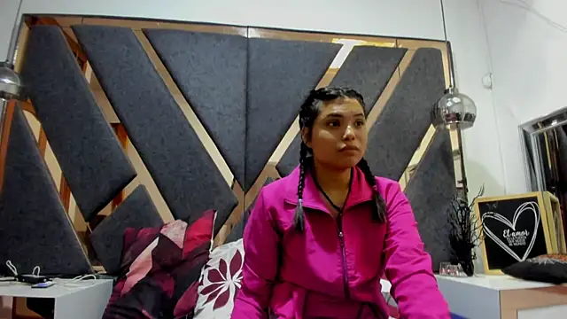 Maggyx online show from 04/22/26, 01:34