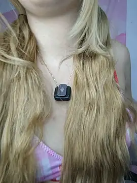 isaneptuneuwu online show from 04/17/26, 01:41