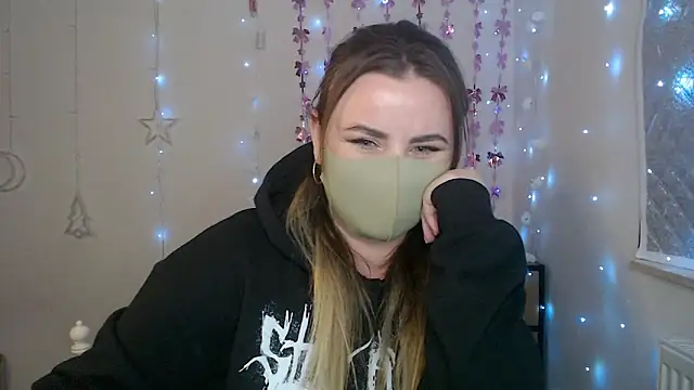 Avelina1 online show from 04/18/26, 07:29