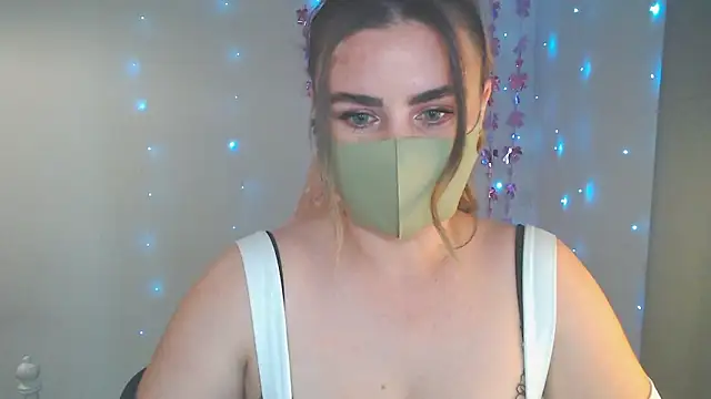 Avelina1 online show from 05/12/26, 10:01