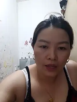 Snapshot of Jennie_dogy chatting on 05/26/26, 02:02 Jennie dogy online show from 05/26/26, 02:02