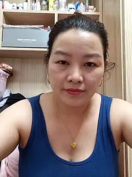Snapshot of Jennie_dogy chatting on 06/03/26, 02:33 Jennie dogy online show from 06/03/26, 02:33