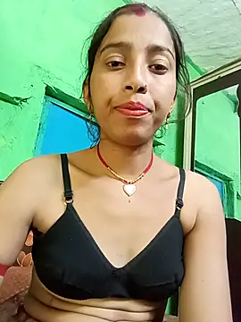 Snapshot of Cut_it73 chatting on 02/20/26, 06:37 Cut it73 online show from 02/20/26, 06:37