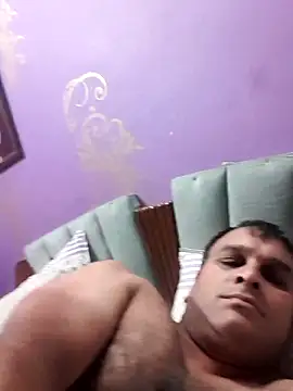 Snapshot of indiandesivillegeboy chatting on 05/31/26, 04:25 indiandesivillegeboy online show from 05/31/26, 04:25