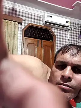 Snapshot of indiandesivillegeboy chatting on 06/01/26, 05:14 indiandesivillegeboy online show from 06/01/26, 05:14
