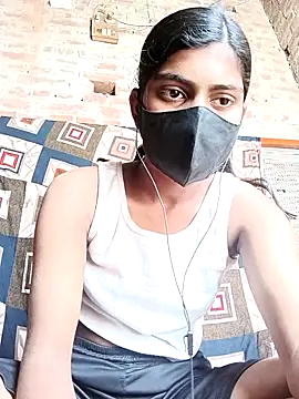 Khushi Roy online show from 03/12/26, 06:41