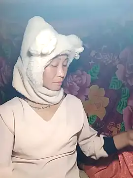 witch-xx online show from 03/23/26, 06:17