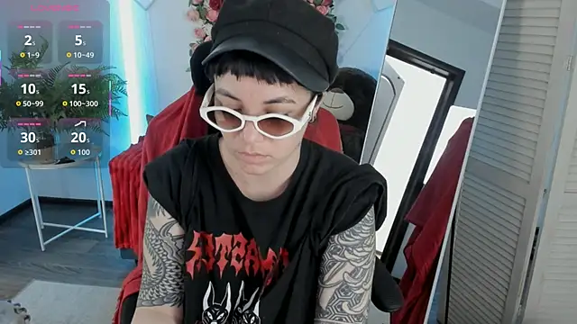 Snapshot of NeoGeisha chatting on 05/13/26, 01:08 NeoGeisha online show from 05/13/26, 01:08