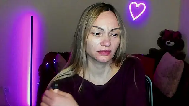 BlondMikey22 online show from 04/15/26, 05:31