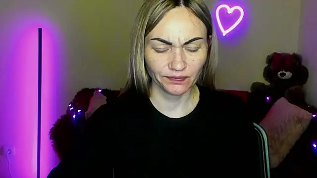 BlondMikey22 online show from 04/18/26, 07:58