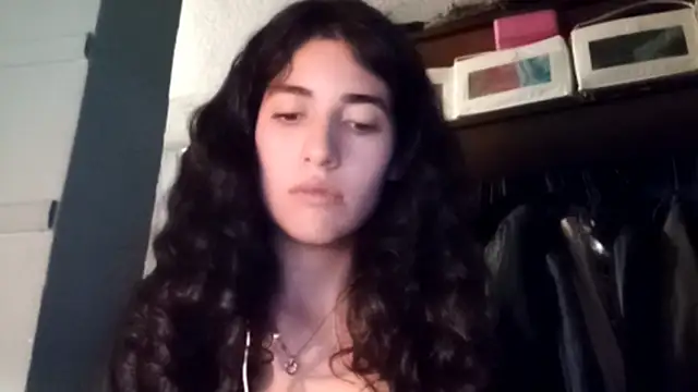 Snapshot of EldoraSchleker chatting on 02/06/26, 12:37 EldoraSchleker online show from 02/06/26, 12:37