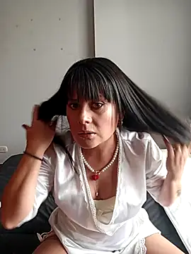 Lyonette reading1 online show from 02/06/26, 01:58