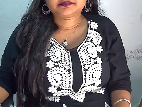 Snapshot of Saniya_K2 chatting on 04/30/26, 04:24 Saniya K2 online show from 04/30/26, 04:24