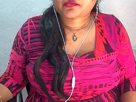 Snapshot of Saniya_K2 chatting on 06/16/26, 05:04 Saniya K2 online show from 06/16/26, 05:04
