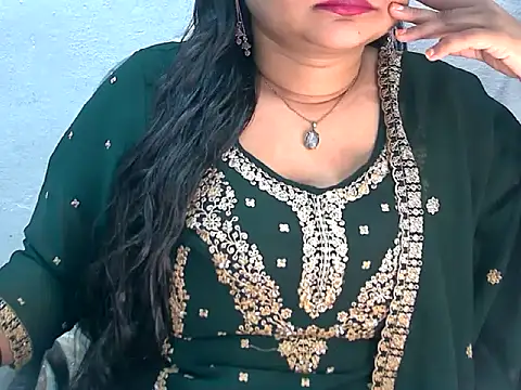 Snapshot of Saniya_K2 chatting on 07/20/26, 04:31 Saniya K2 online show from 07/20/26, 04:31