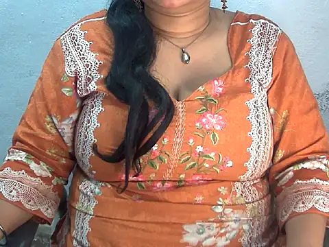 Snapshot of Saniya_K2 chatting on 07/26/26, 05:09 Saniya K2 online show from 07/26/26, 05:09