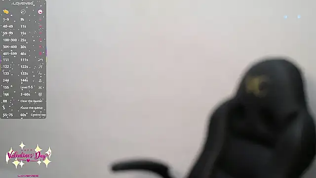 yaazhinii online show from 02/13/26, 01:18