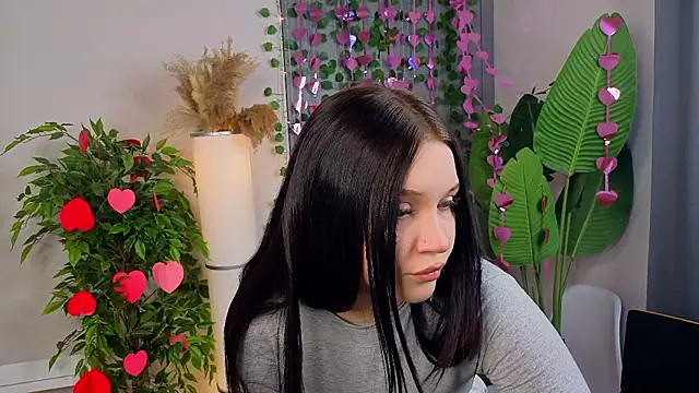 RoxannRunk online show from 02/17/26, 06:10