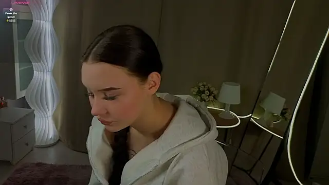 RoxannRunk online show from 03/04/26, 07:09