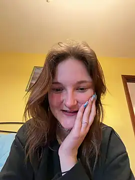 ViviLuu online show from 04/08/26, 05:24