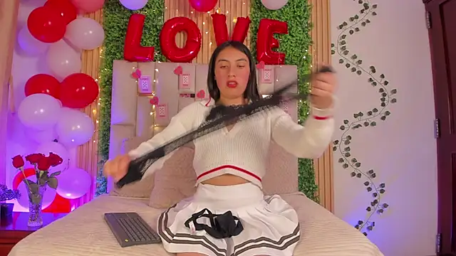 Emma Nmm online show from 02/13/26, 07:21