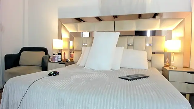 EloiseClairmont online show from 03/19/26, 07:51