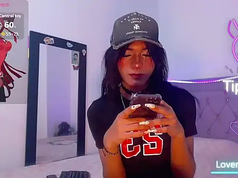 moonlyvelvet online show from 02/21/26, 06:03