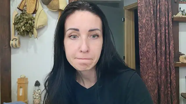 Poorlamb911 online show from 04/01/26, 06:49