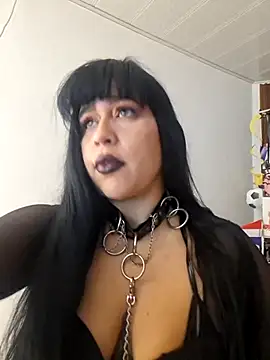 Snapshot of valen_ros chatting on 06/16/26, 08:06 valen ros online show from 06/16/26, 08:06