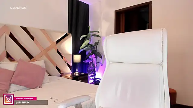 missthailand  online show from 04/01/26, 10:29