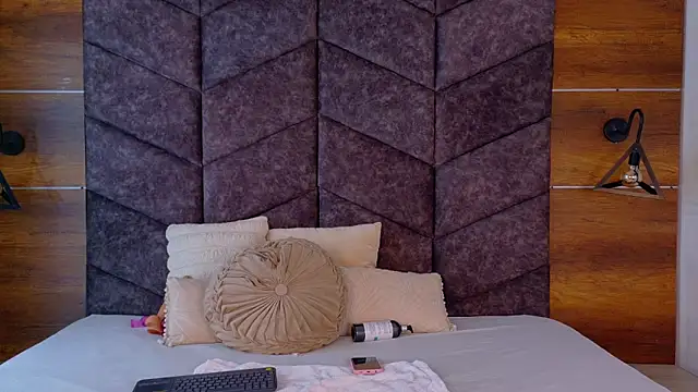 FernandaBrown   online show from 02/24/26, 07:34