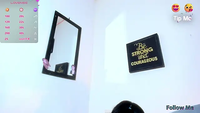 Lily-Scott online show from 02/25/26, 11:36