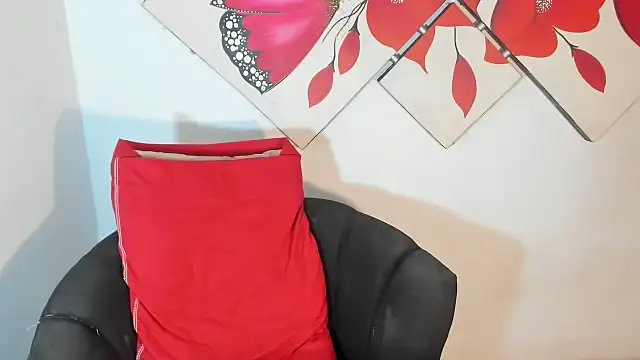 Jesshot bigcock20cm online show from 03/16/26, 02:50