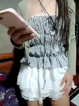 Snapshot of DoliceGirl2k chatting on 04/04/26, 01:30 DoliceGirl2k online show from 04/04/26, 01:30